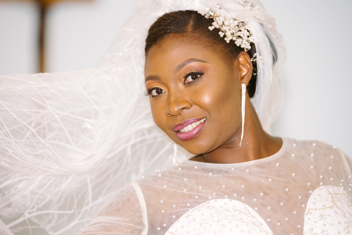 Bride close portrait with veil.