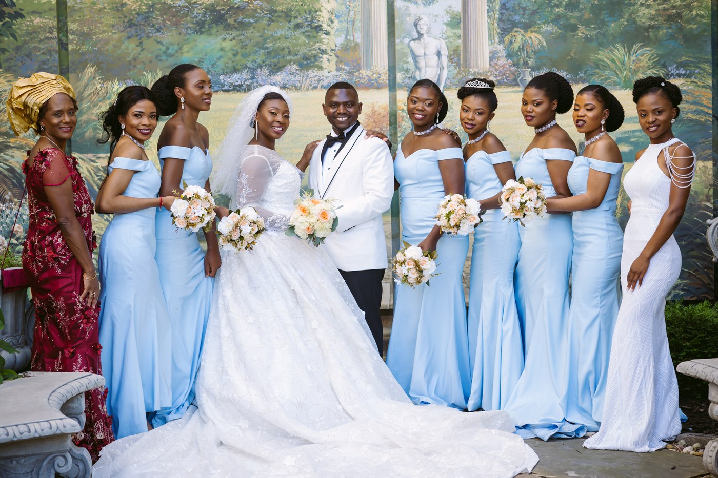 Wedding party in white and blue.